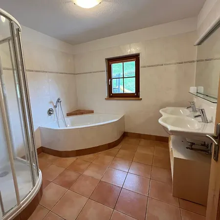 Rasterhof Apartman *